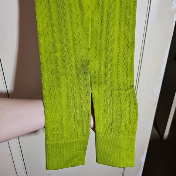 🏷️NWT JoyLab Seamless High Rise Cable Knit 7/8 Leggings In Lime Green - Size XS - Picture 8 of 10